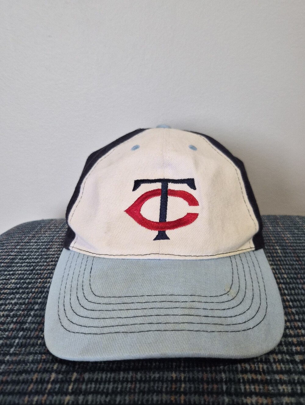 Minnesota Twins 2014 DQ Graphic T-Shirt | Size OS
